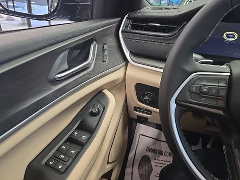 New 2026 Jeep Grand Cherokee Limited w/ Limited Altitude Package RWD image 15