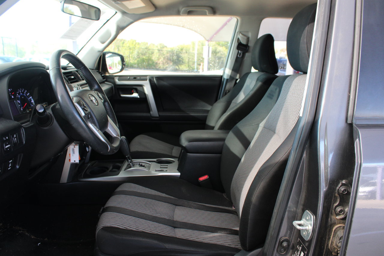 Used 2018 Toyota 4Runner SR5 RWD image 10