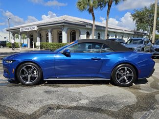 Used 2024 Ford Mustang Convertible video 2