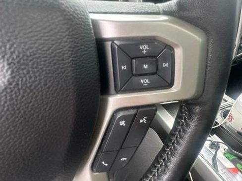 Used 2020 Ford F350 Lariat w/ Chrome Package AWD/4WD image 19
