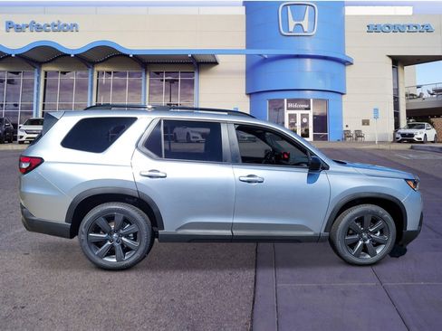 New 2026 Honda Pilot Sport image 6