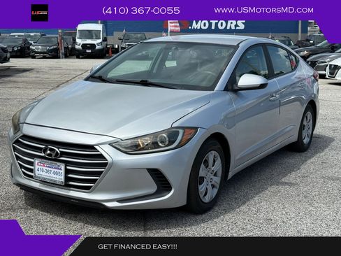 Used 2017 Hyundai Elantra SE w/ Cargo Package FWD image 1