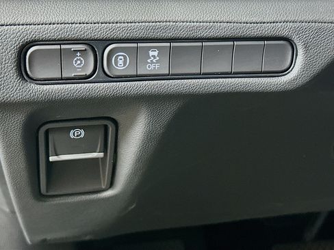 Used 2023 Acura MDX SH-AWD image 17