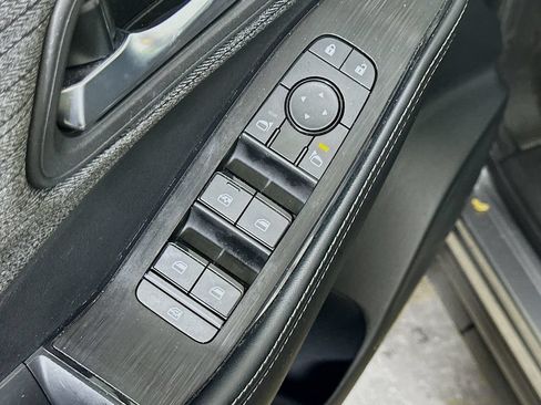 Used 2023 Nissan Rogue SV FWD image 20