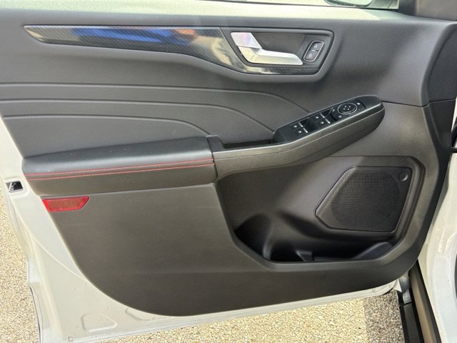 Used 2024 Ford Escape ST-Line w/ Tech Pack #1 AWD/4WD image 23