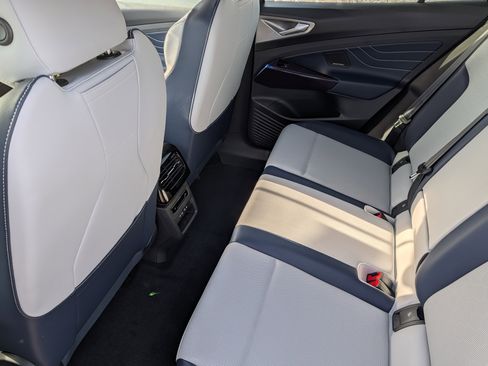 New 2025 Volkswagen ID.4 Pro S Plus image 5