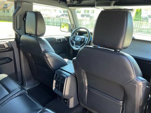 Used 2025 Ford Bronco Outer Banks AWD/4WD image 36