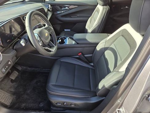 New 2026 Chevrolet Blazer EV LT image 6