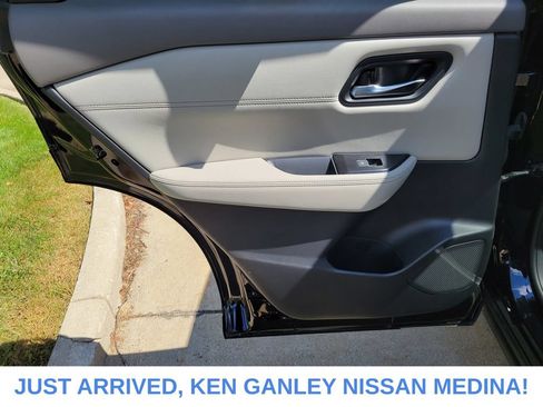 Certified 2023 Nissan Rogue SL AWD/4WD image 17