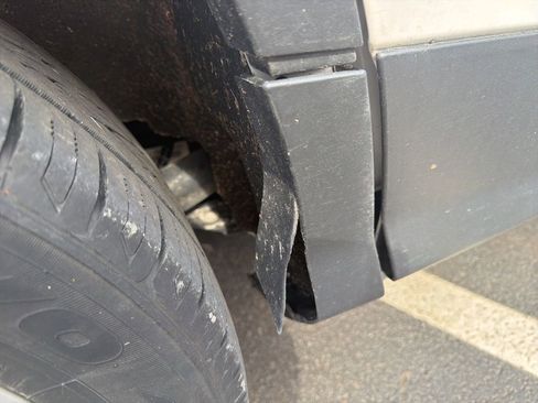 Used 2019 Ford Escape SE image 5