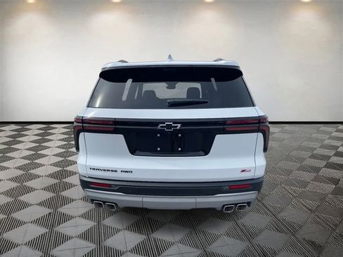 New 2026 Chevrolet Traverse Z71 w/ Enhanced Driving Package image 4