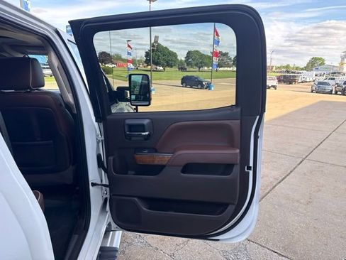 Used 2015 Chevrolet Silverado 3500 High Country w/ Duramax Plus Package AWD/4WD image 15