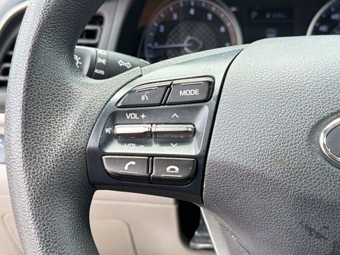 Used 2019 Hyundai Elantra SEL FWD image 15