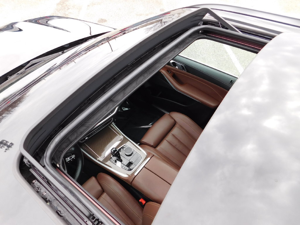 Used 2022 BMW X5 xDrive40i AWD/4WD image 13