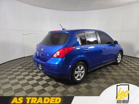 Used 2008 Nissan Versa Hatchback w/ Convenience Pkg FWD image 6