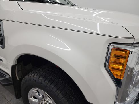 Used 2017 Ford F250 Lariat w/ Lariat Ultimate Package image 25