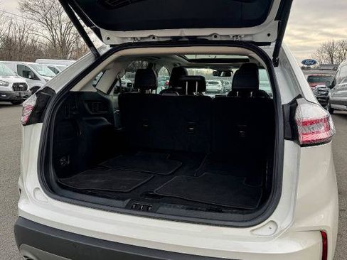 Certified 2022 Ford Edge Titanium image 14