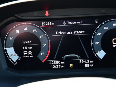 Used 2024 Audi Q3 2.0T Premium image 11