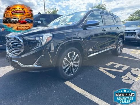 Used 2020 GMC Terrain Denali w/ Denali Premium Package AWD/4WD image 1