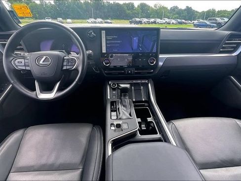 Used 2024 Lexus GX 550 w/ Accessory Package (2T) AWD/4WD image 7