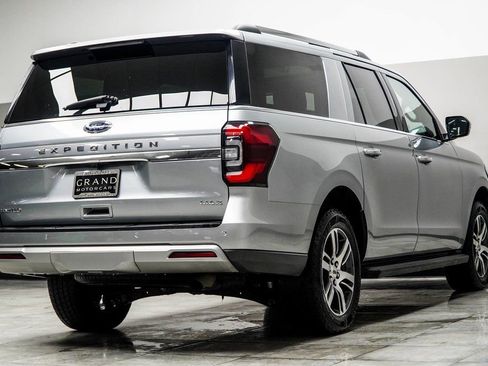 Used 2024 Ford Expedition Max Limited RWD image 12