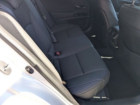 Used 2023 Lexus ES 350 w/ Premium Package image 18