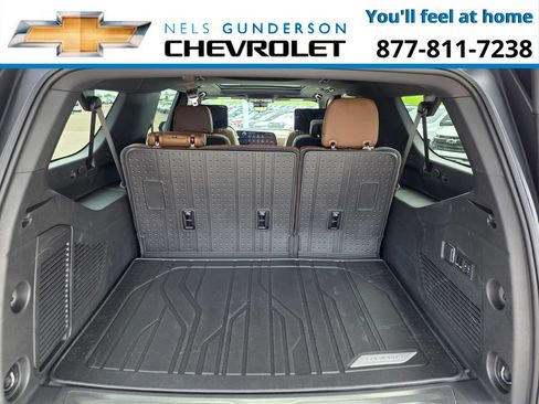 New 2026 Chevrolet Suburban High Country AWD/4WD image 10