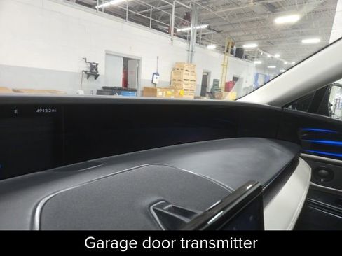 Certified 2024 Lincoln Nautilus Premier w/ Equipment Group 102A image 30