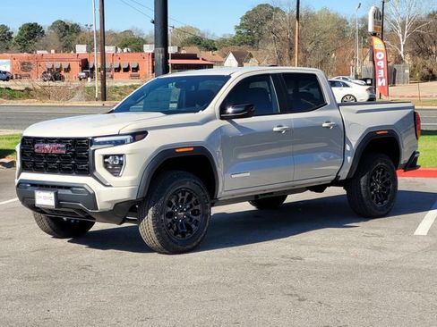 New 2026 GMC Canyon Elevation image 3