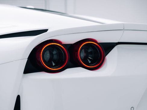 Used 2019 Ferrari 812 Superfast RWD image 22