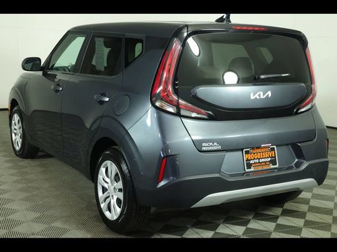 Used 2025 Kia Soul LX FWD image 14