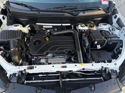 Used 2024 Chevrolet Equinox LT AWD/4WD image 18
