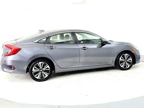 Used 2018 Honda Civic EX-T image 6