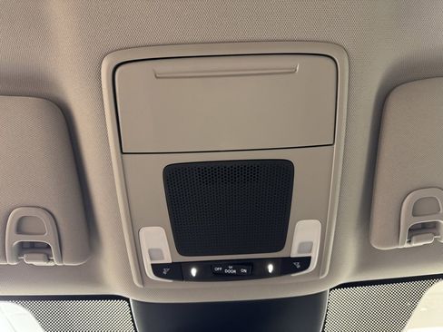 New 2025 Honda Pilot EX-L image 44