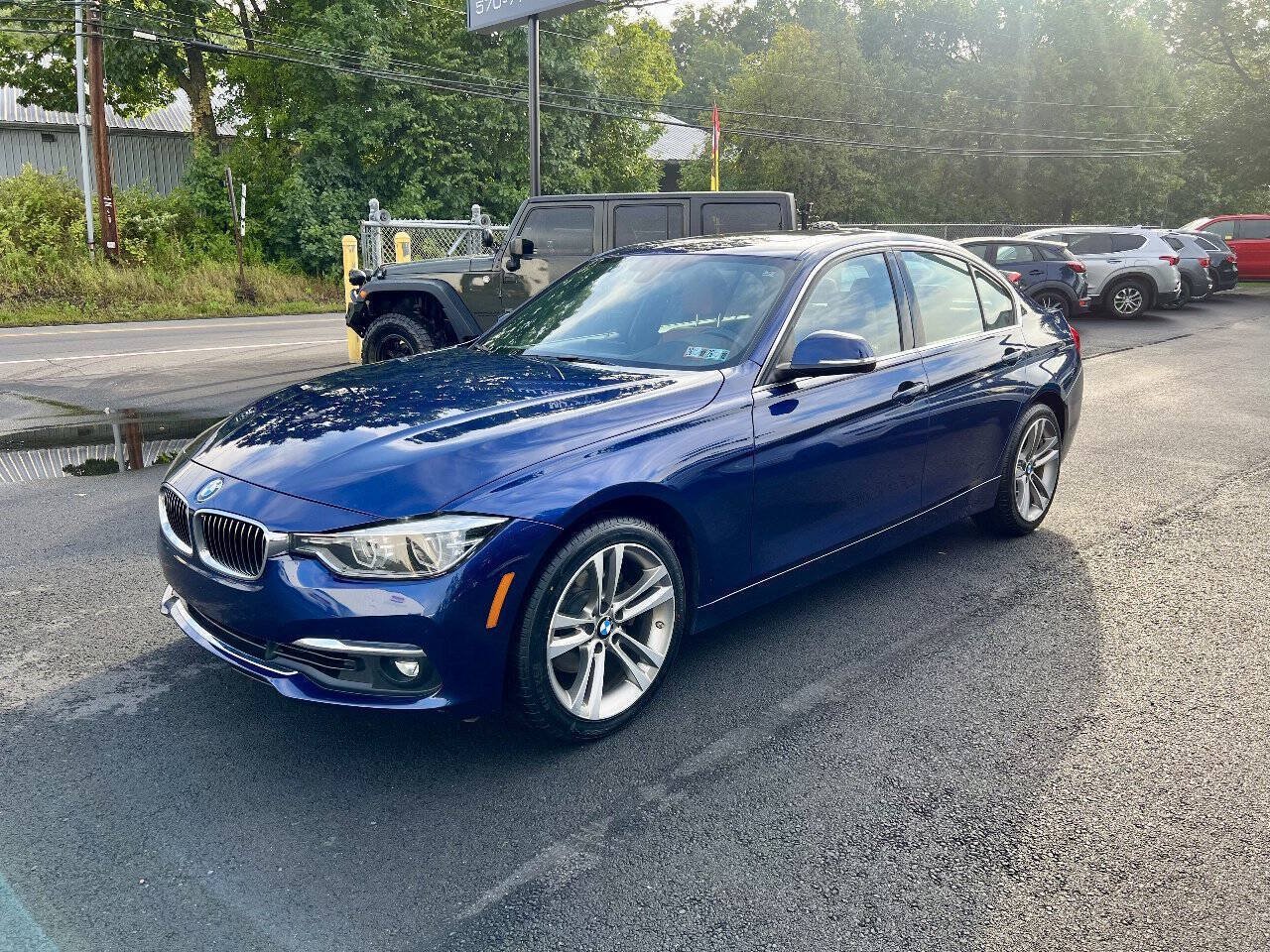 Used 2018 BMW 330i xDrive Sedan w/ Premium Package AWD/4WD image 1