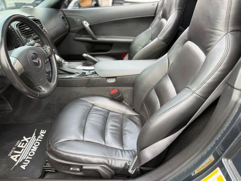 Used 2009 Chevrolet Corvette Coupe image 32