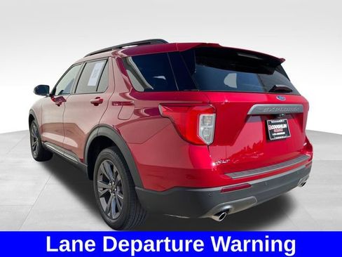 Used 2023 Ford Explorer XLT w/ Equipment Group 202A AWD/4WD image 3