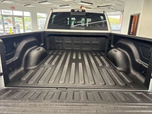 New 2026 RAM 3500 Laramie AWD/4WD image 10