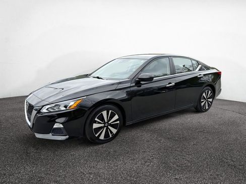 Used 2022 Nissan Altima 2.5 SV FWD image 4