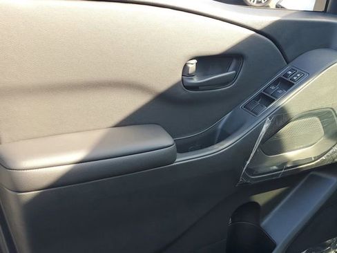 New 2026 Nissan Frontier S image 9