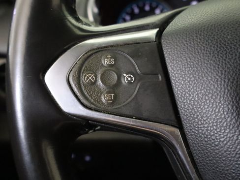 Used 2020 Chevrolet Traverse LT w/ LT Premium Package FWD image 27