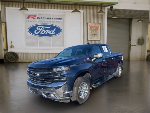 Used 2019 Chevrolet Silverado 1500 LTZ w/ LTZ Plus Package image 2