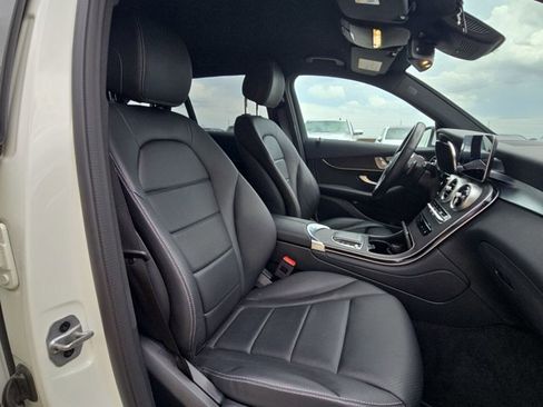 Used 2022 Mercedes-Benz GLC 300 4MATIC image 20