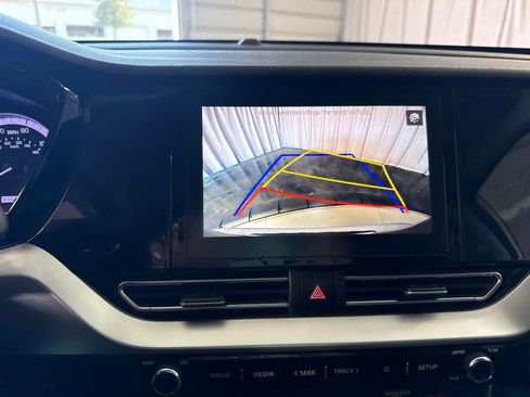 Used 2021 Kia Niro LX FWD image 25