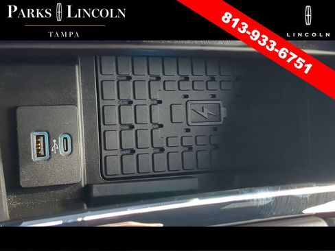 Used 2023 Ford Expedition Platinum RWD image 24