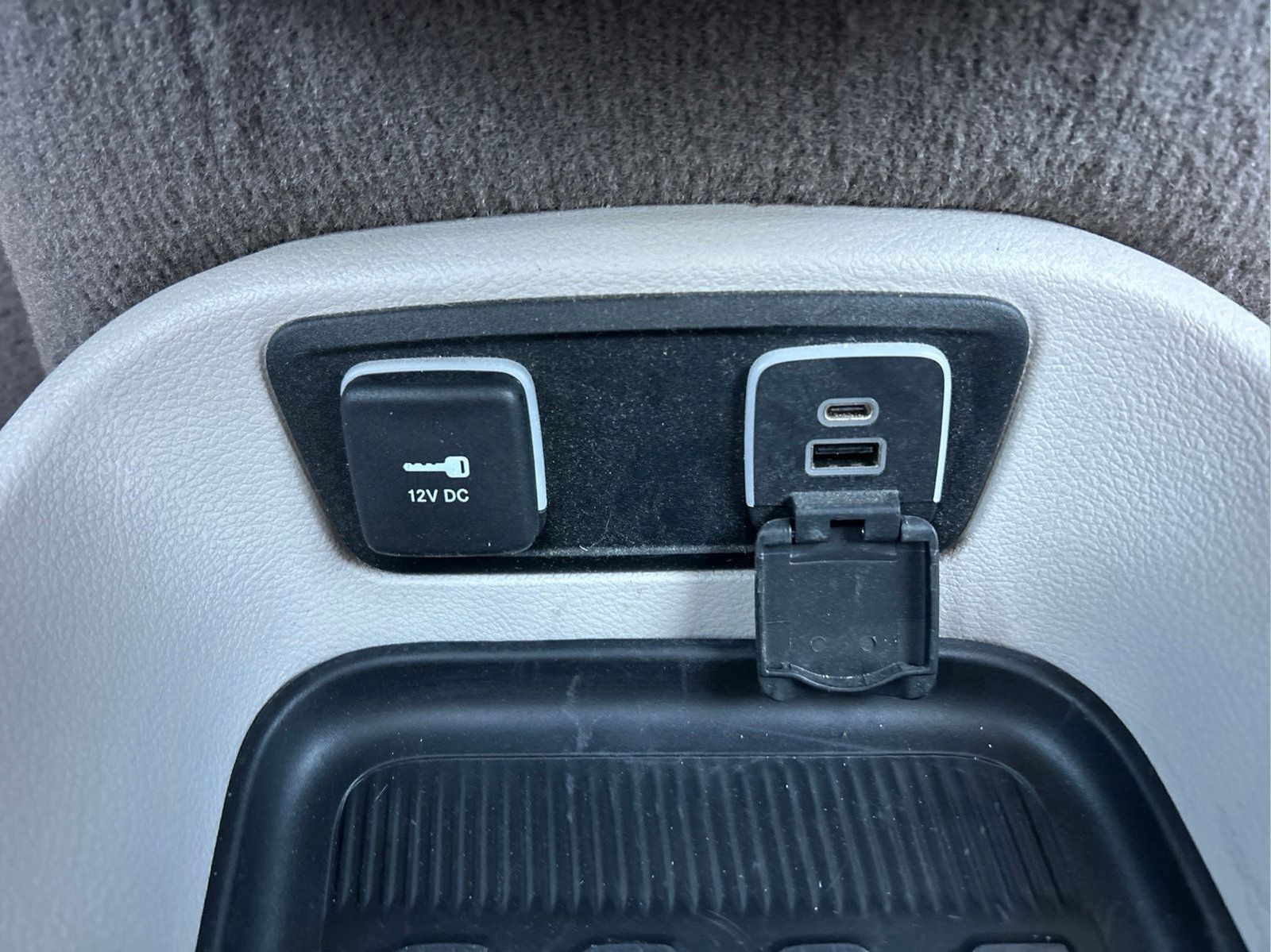 Certified 2021 Chrysler Pacifica Touring-L FWD image 34