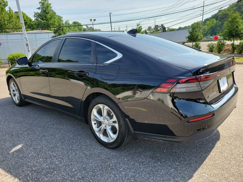 Used 2023 Honda Accord LX image 7