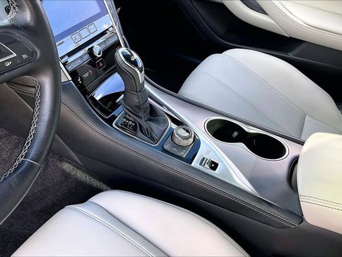 Used 2018 INFINITI Q60 3.0t Luxe w/ Sensory Package 3.0T Luxe image 13