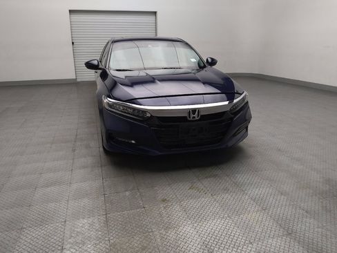 Used 2018 Honda Accord Touring image 14