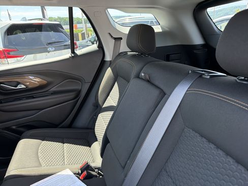 Used 2021 GMC Terrain SLE w/ Driver Convenience Package AWD/4WD image 12